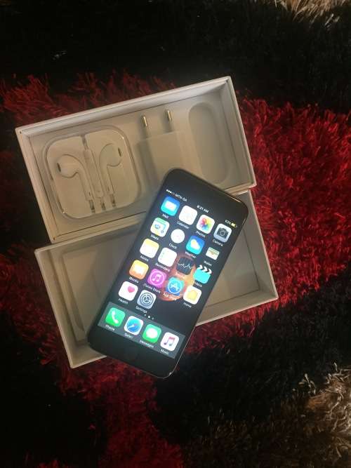 Iphone 6 64 gig with box and all accessories